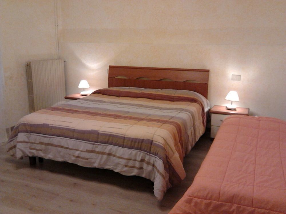 Appartamenti Esmera Desenzano del Garda Exterior foto