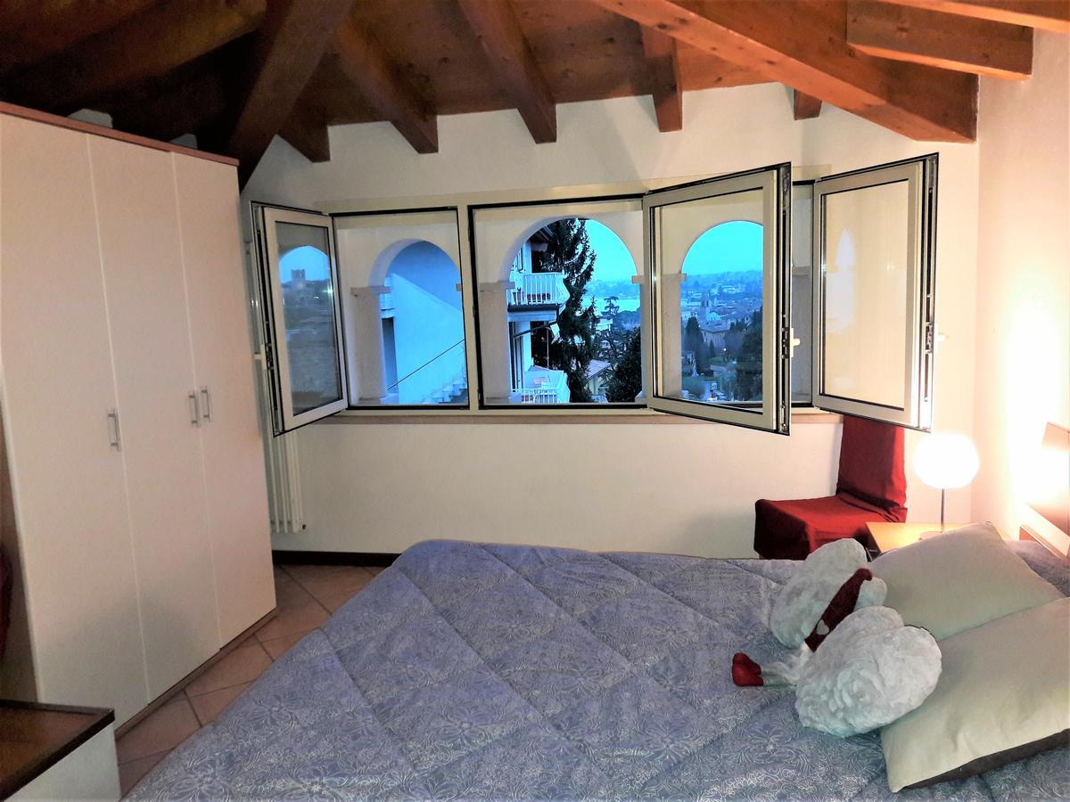 Appartamenti Esmera Desenzano del Garda Exterior foto